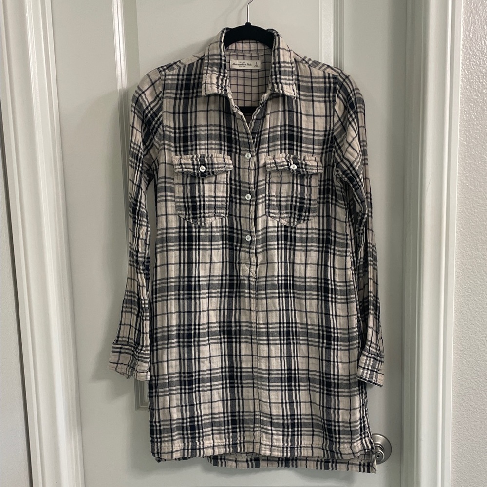 Abercrombie & Fitch Black and Cream flannel mini dress